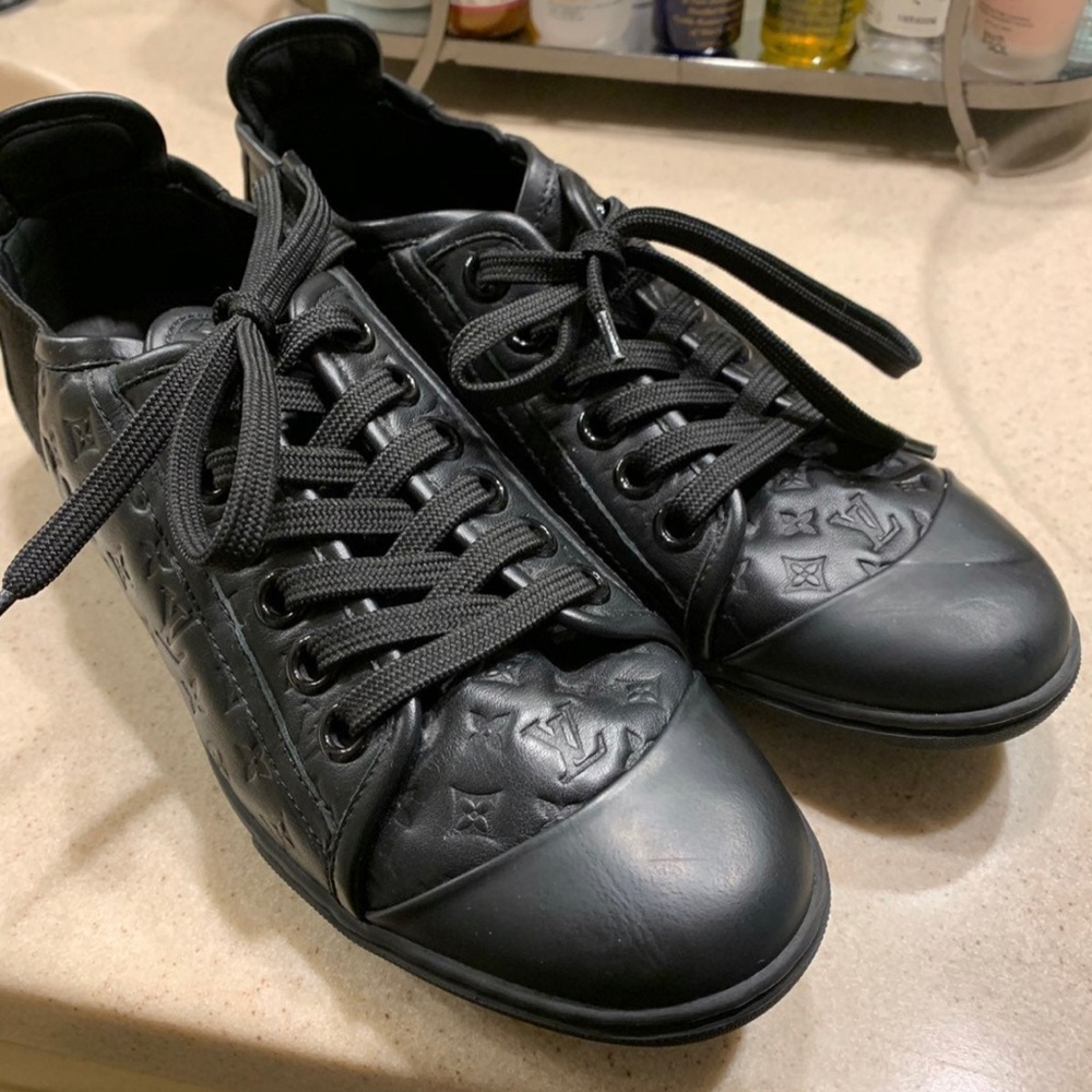 LOUIS VUITTON sneaker
